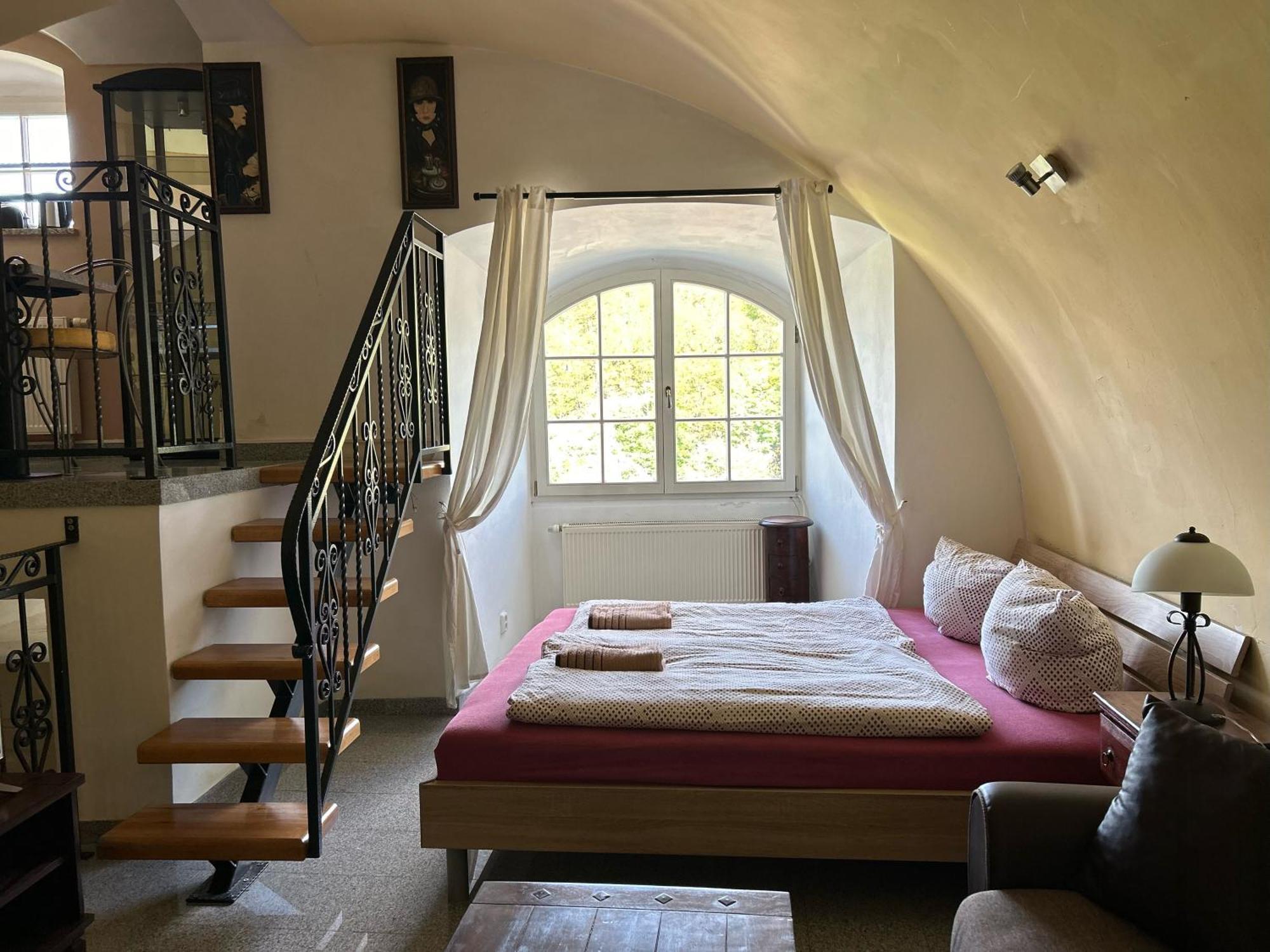 Appartement Rezidence Napoleon à Loket Extérieur photo