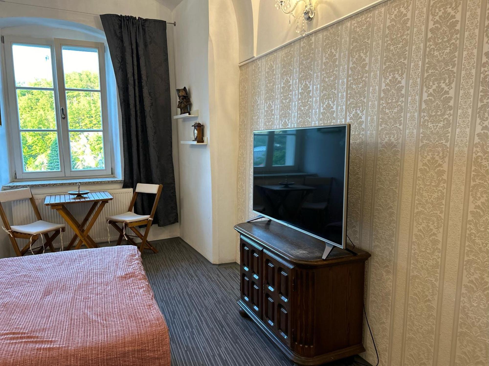 Appartement Rezidence Napoleon à Loket Extérieur photo
